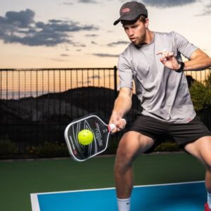 Pickleball Selkirk Vanguard Control Epic có thiết kế phù hợp với mọi người chơi